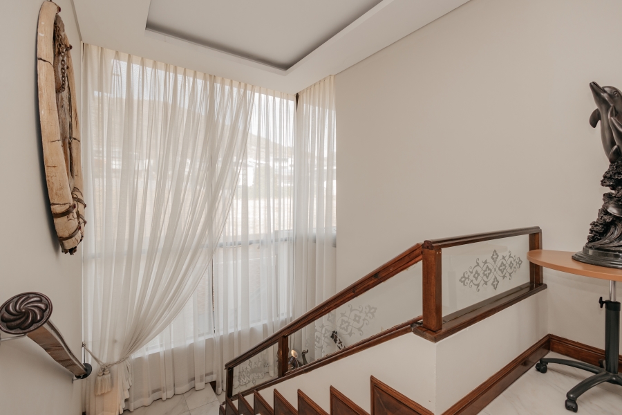 4 Bedroom Property for Sale in Baronetcy Estate Western Cape